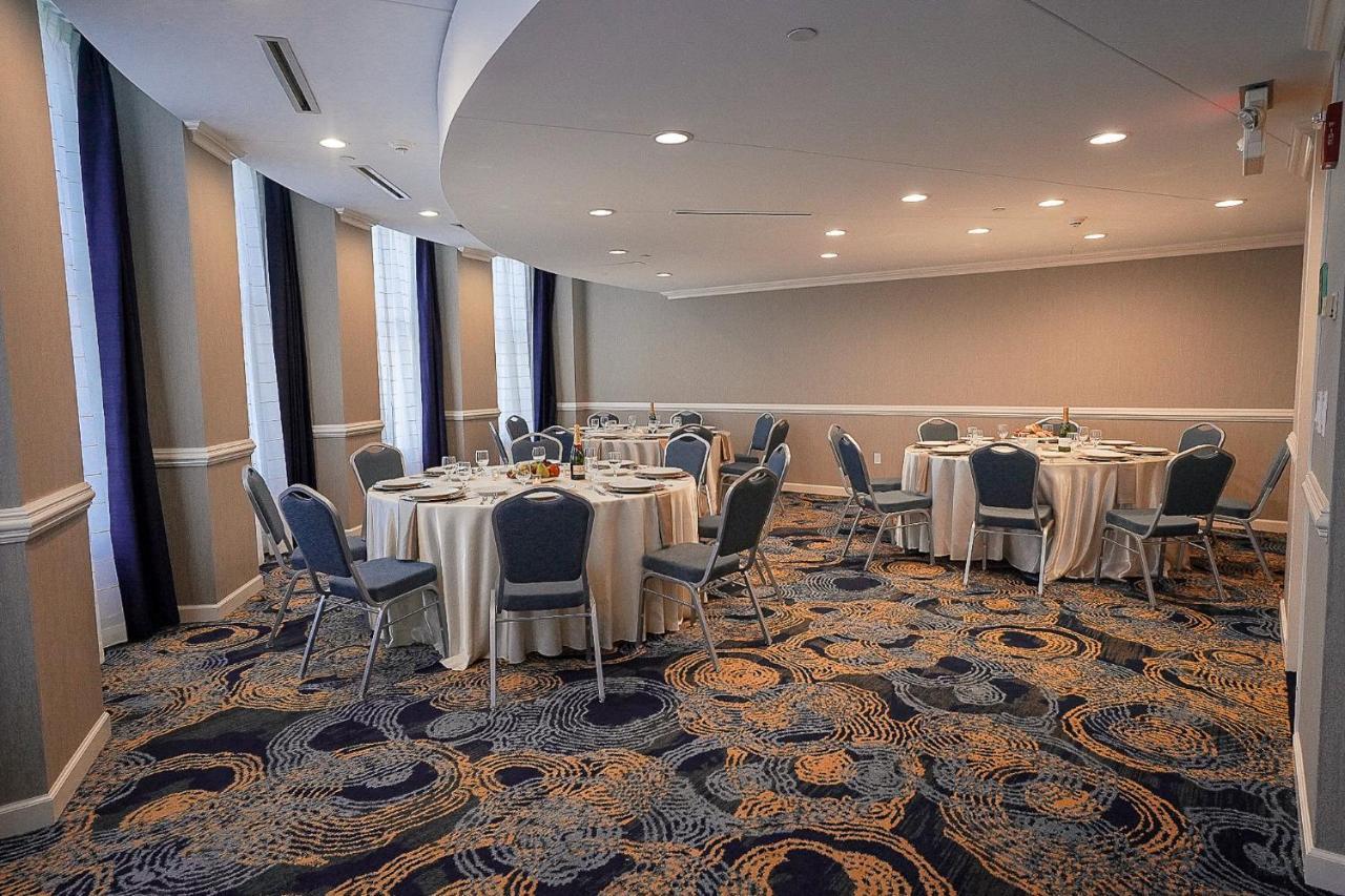 Hotel Crowne Plaza Cleveland At Playhouse Square By Ihg Esterno foto