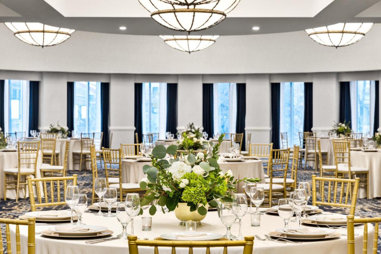 Hotel Crowne Plaza Cleveland At Playhouse Square By Ihg Esterno foto