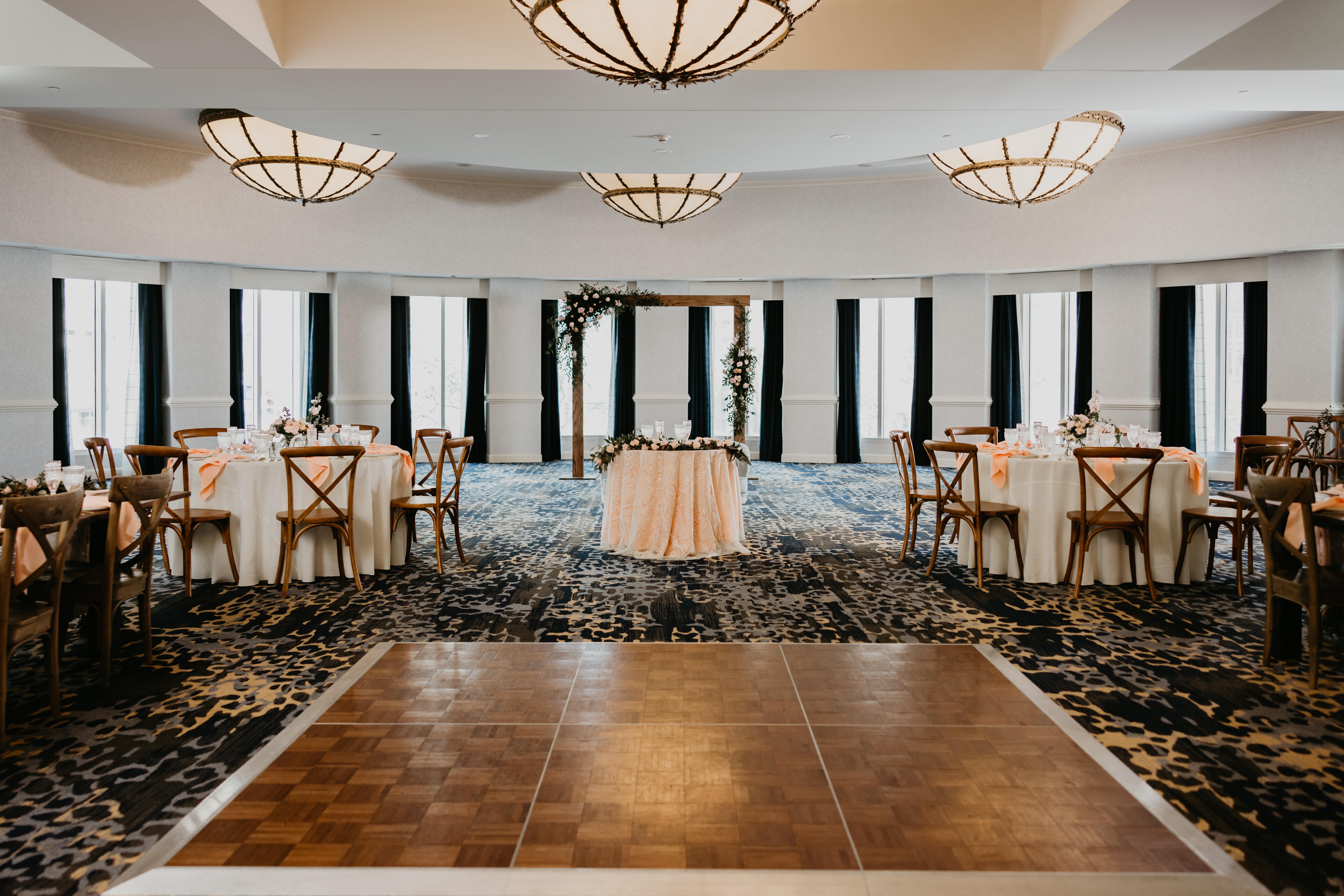 Hotel Crowne Plaza Cleveland At Playhouse Square By Ihg Esterno foto